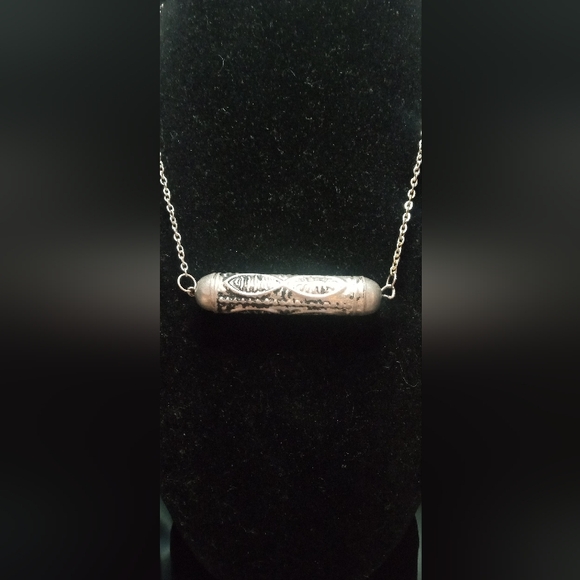 Handmade necklace by GawdyVisons® (me) - Picture 2 of 3